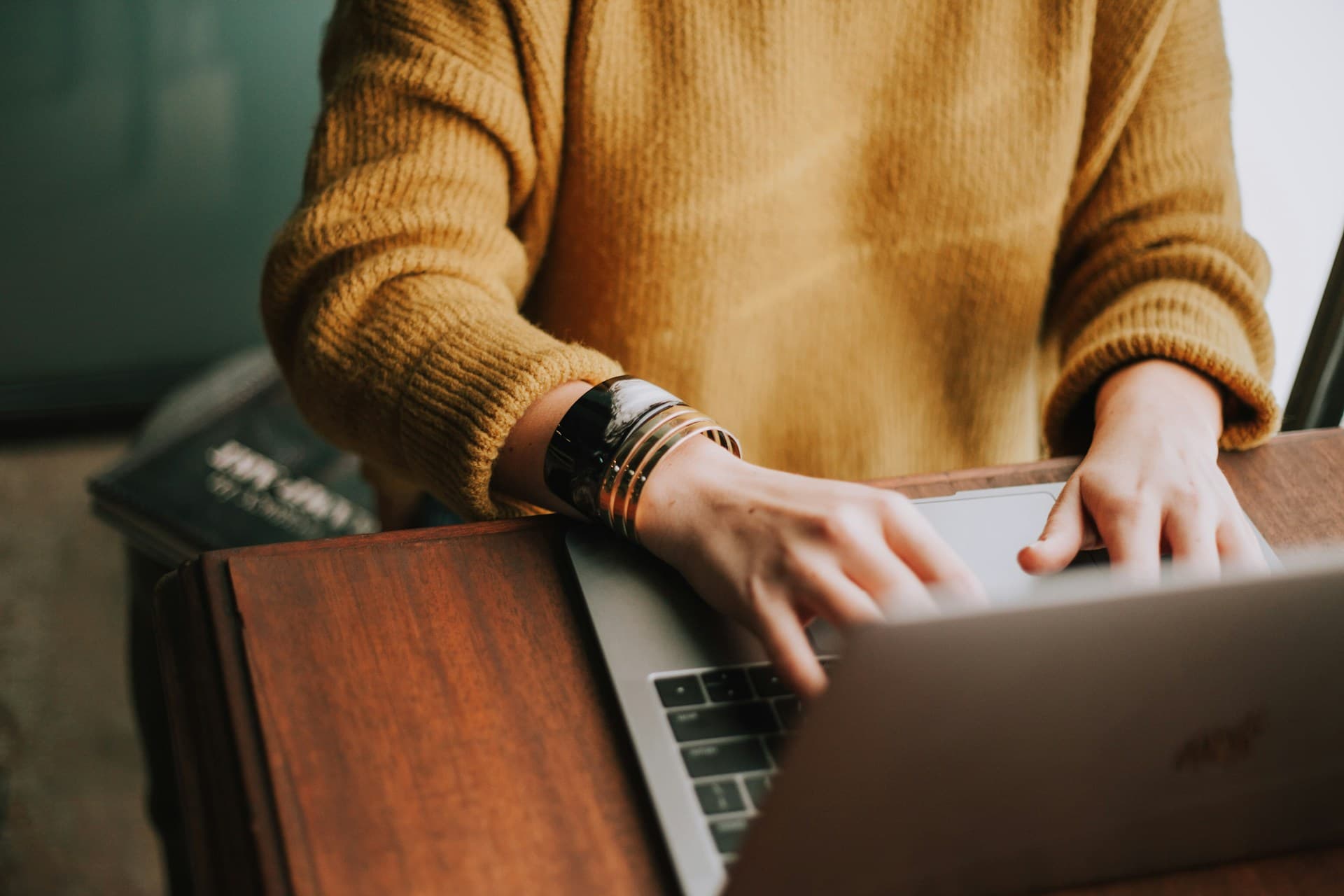 Why Your Team Needs to Start Using Video Messages
