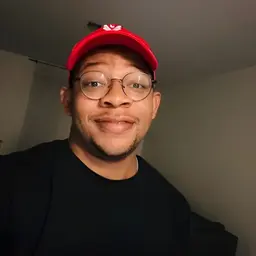 Healsha, Founder of VibrantSnap