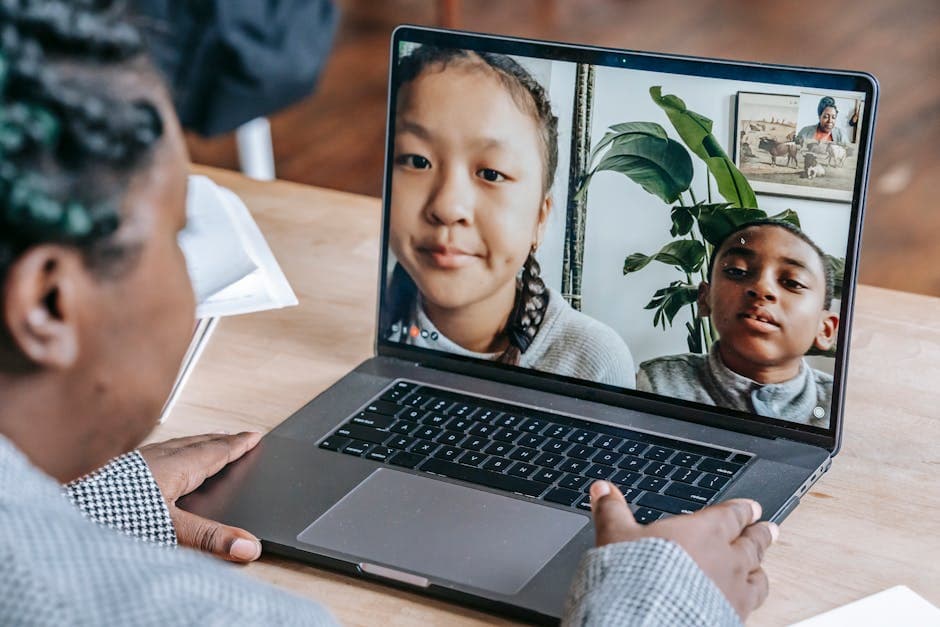 Online Course Platform: How to Choose in 2025